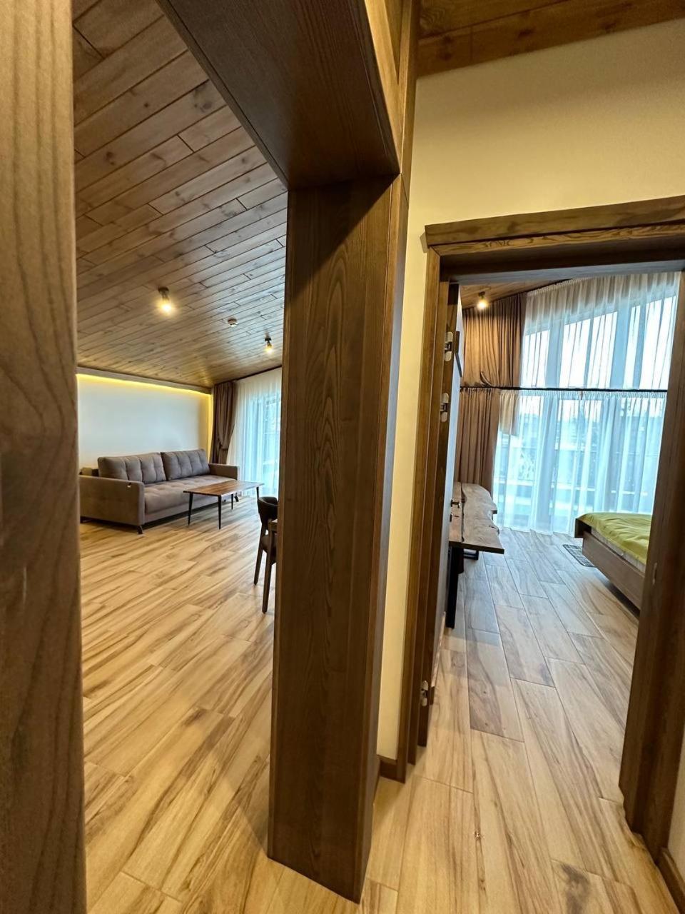 Фільварок Кмитів Hotel Velyki Kosharishcha Kültér fotó
